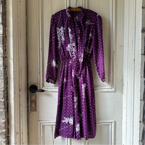 -VINTAGE PURPLE FLORAL DRESS- - Picture 2 of 7